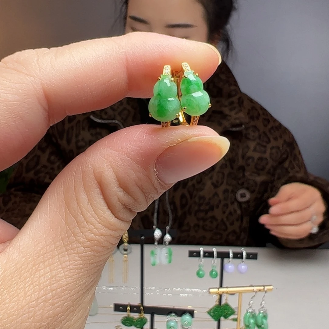 翡翠18K金镶嵌耳饰天然翡翠