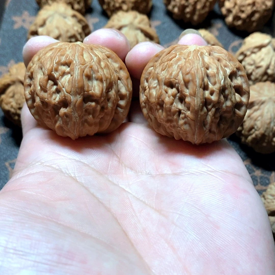 吊坠文玩核桃全品山地正磨红皮