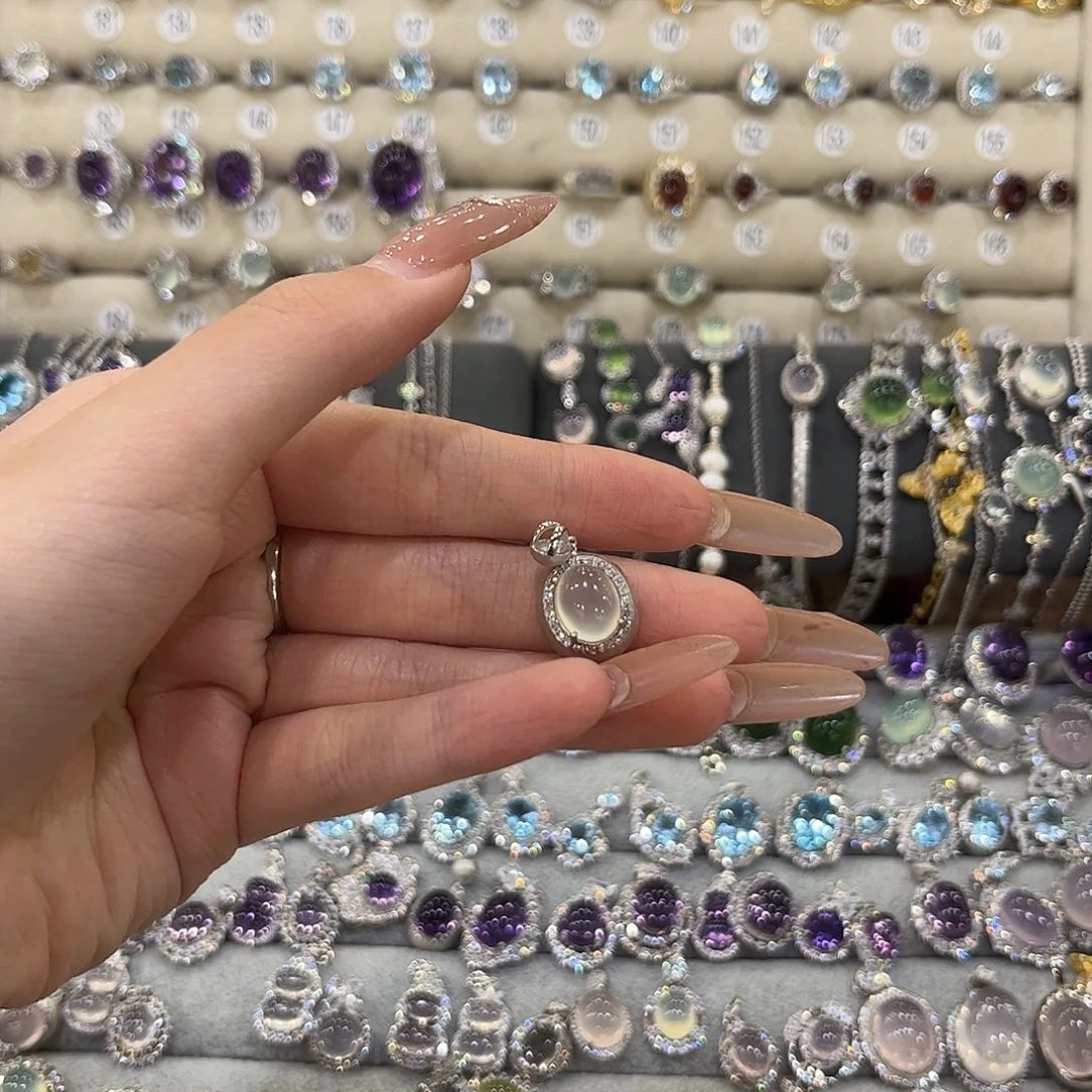 蛇纹石玉银S925镶嵌女款余****?吊坠