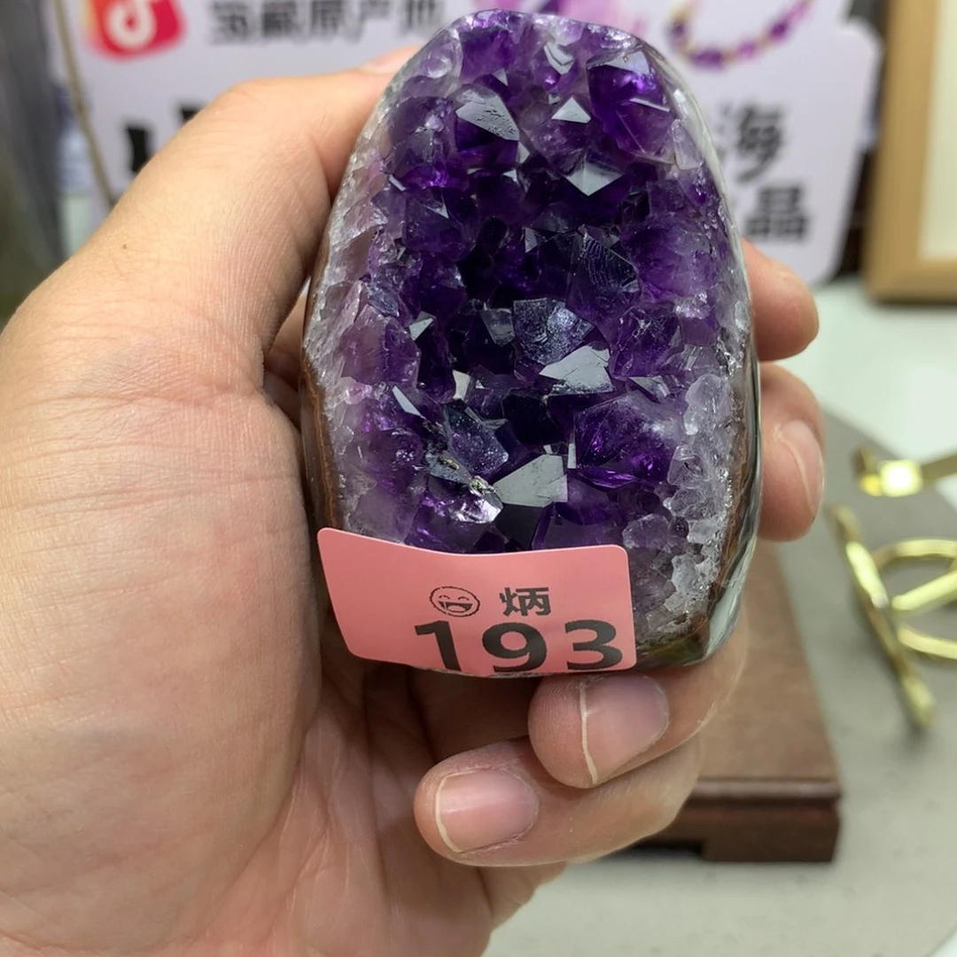 未镶嵌大型摆件（非配饰）水晶