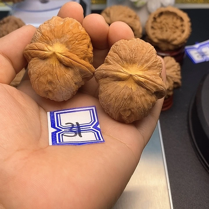 沿***河把件文玩核桃44元宝