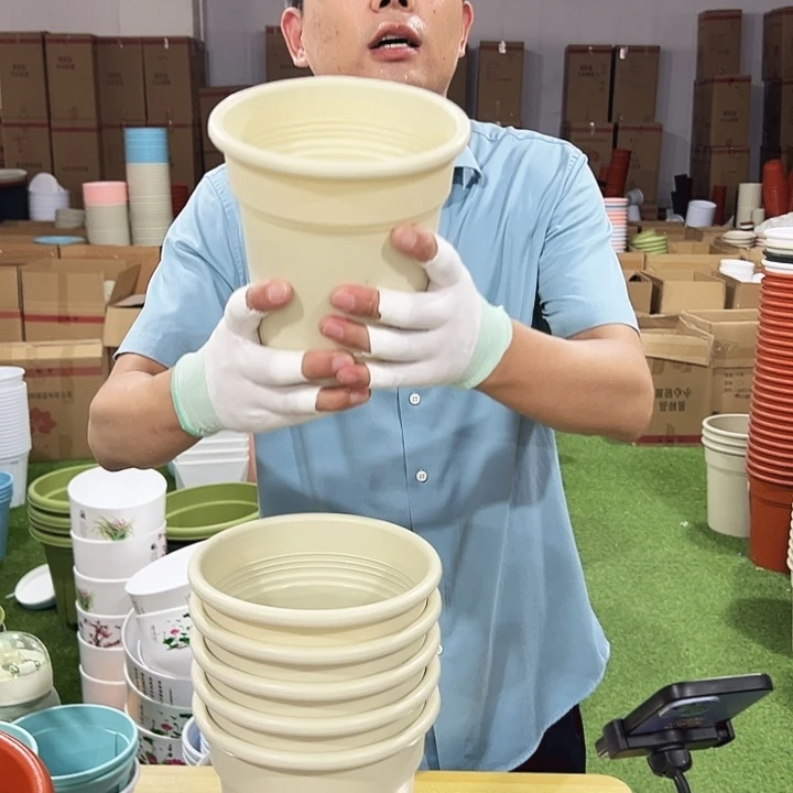 翻边09口16高18米色无托6只