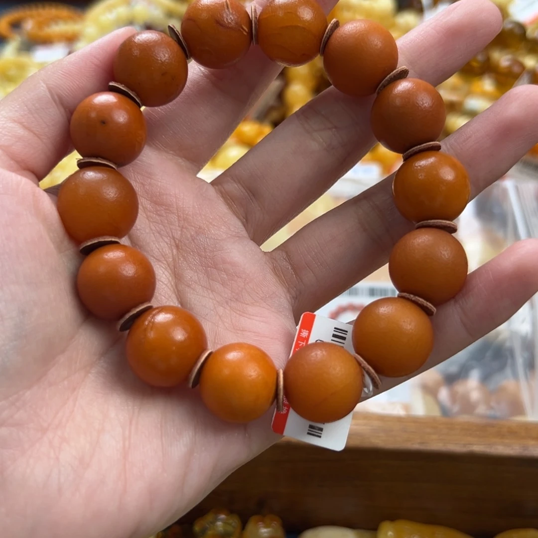 未镶嵌琥珀珠宝奇石