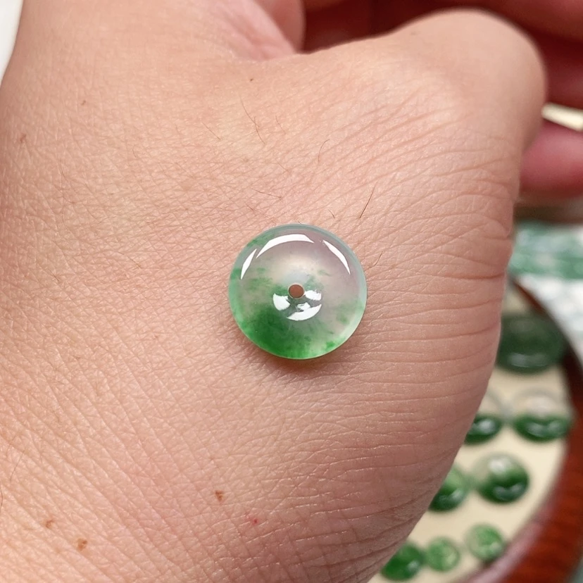 【闪购商品】翡翠未镶嵌吊坠(不含链)