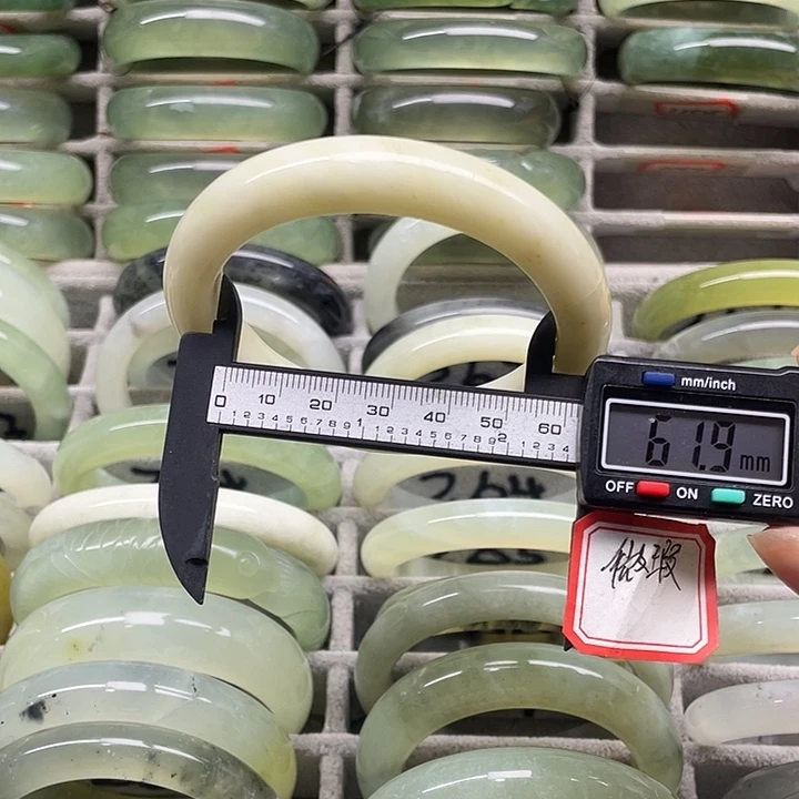 未镶嵌蛇纹石玉手镯274