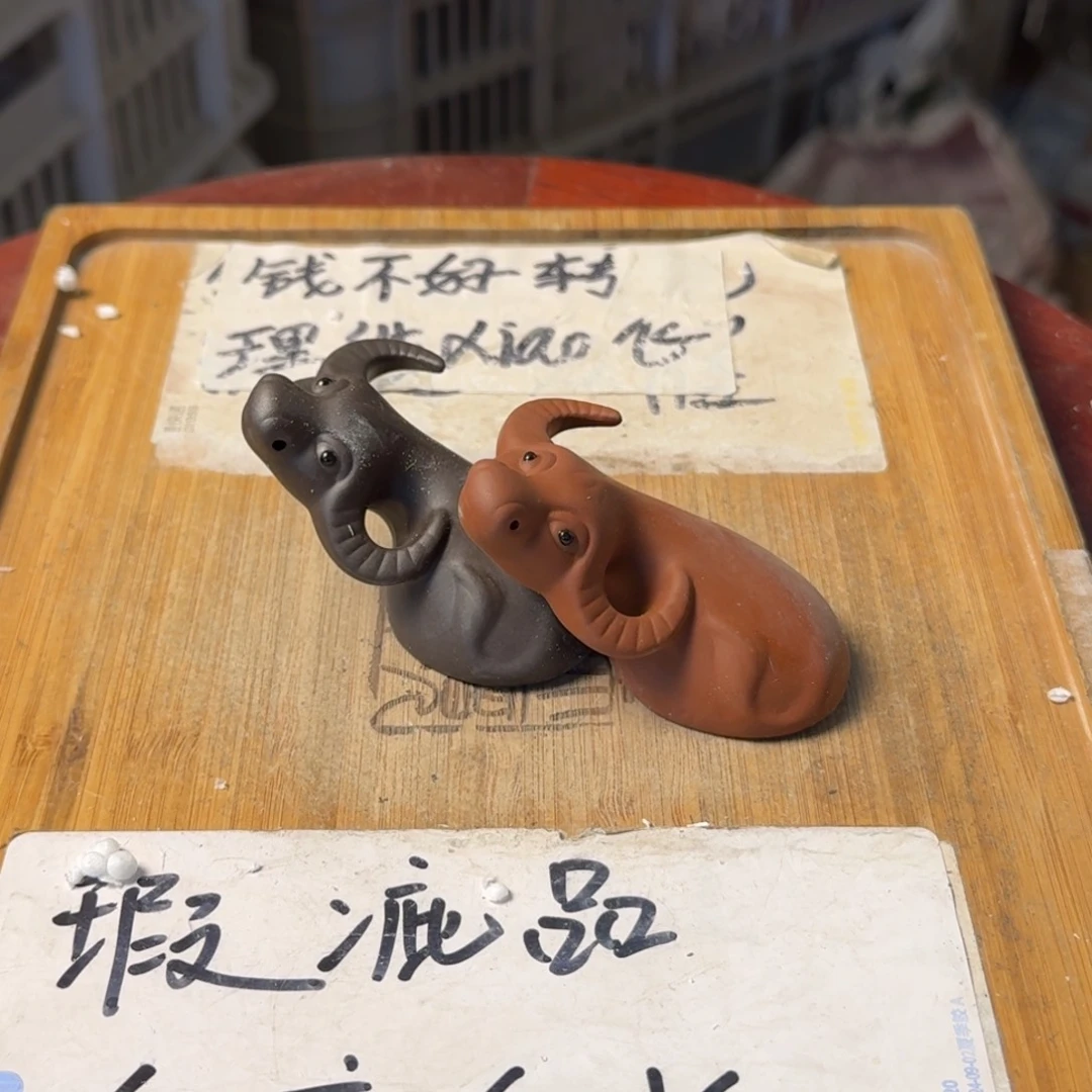 瑕疵介意勿拍陶瓷器皿A048