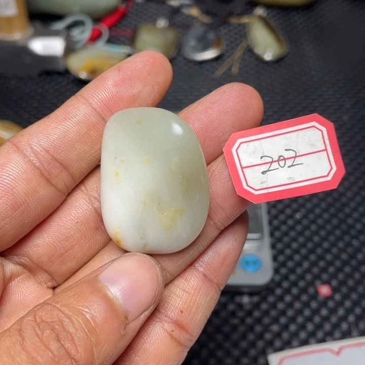 颈饰足铂镶嵌和田玉202