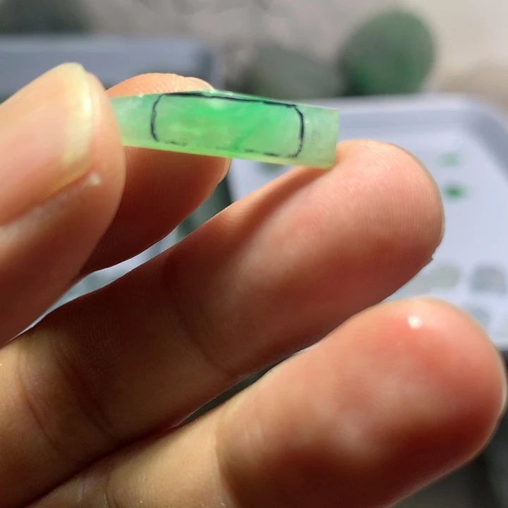 夜***光定制翡翠未镶嵌戒指