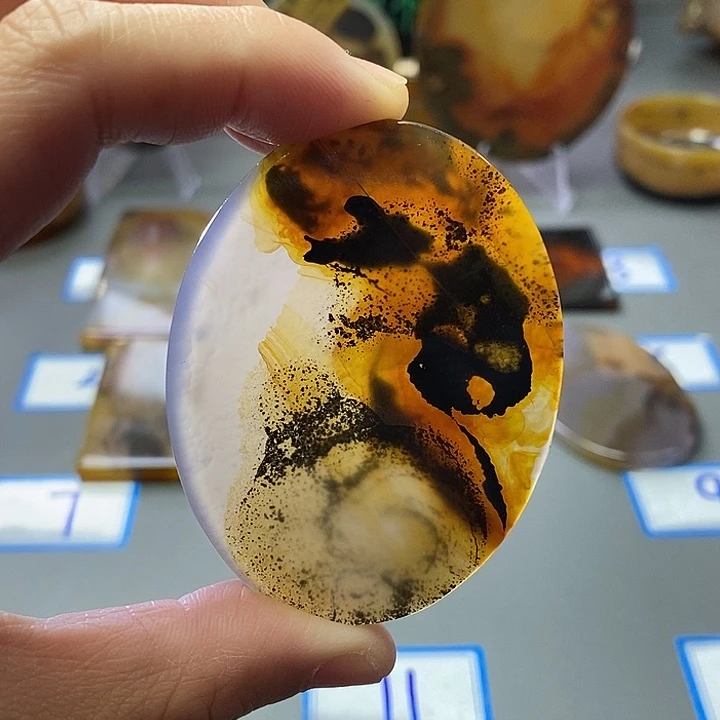 玛瑙/玉髓未镶嵌珠宝半成品102