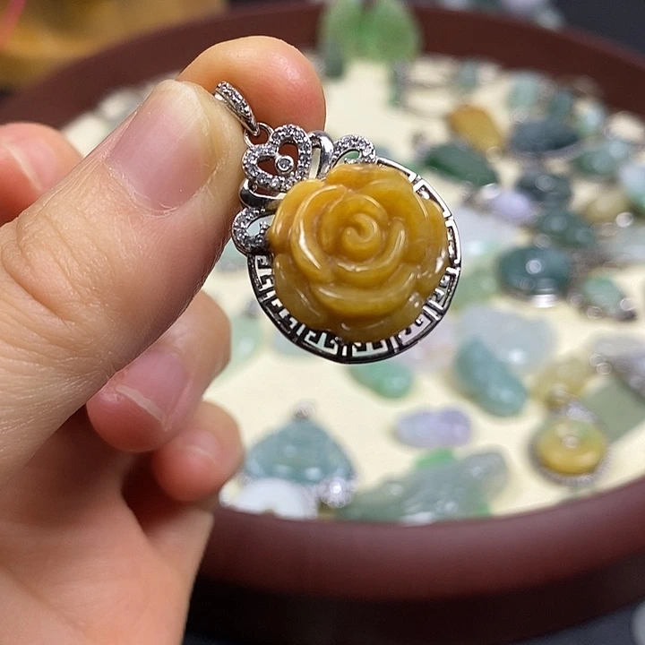 翡翠未镶嵌手链花开富贵