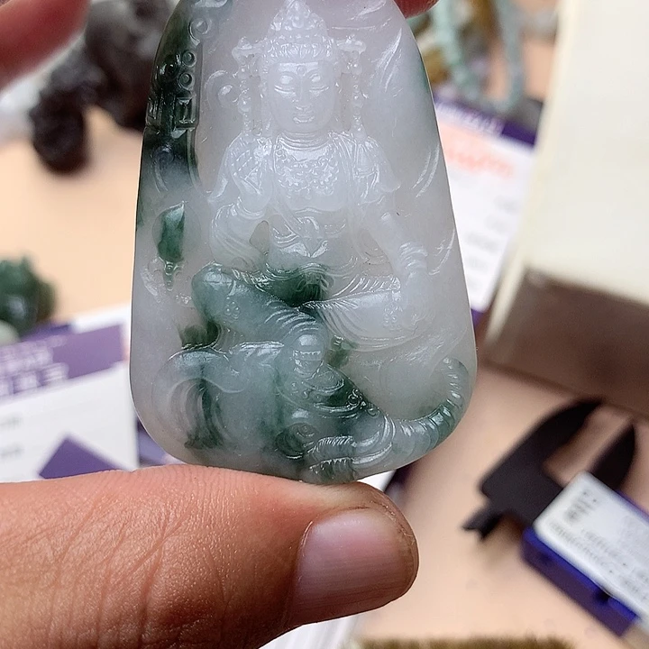 定制翡翠未镶嵌翡翠