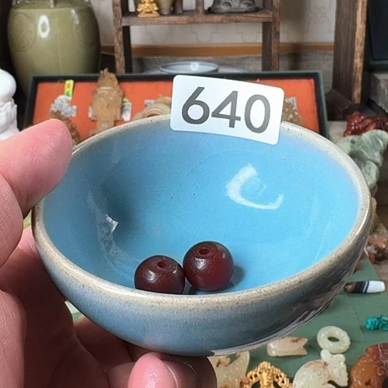 摆件何***影陶瓷材料与器件工程学院