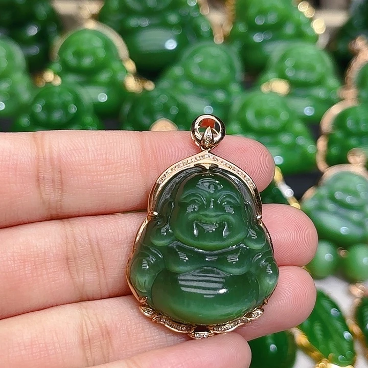 和田玉（碧玉）颈饰18K金镶嵌