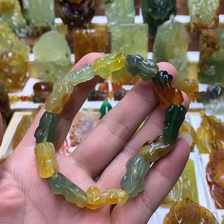 蛇纹石玉未镶嵌珠宝半成品