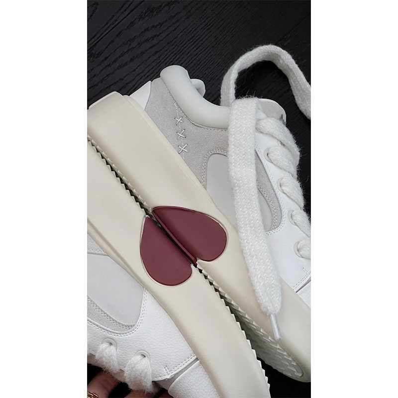 新款小众设计款红色爱心厚底板鞋男鞋潮流百搭增高休闲鞋