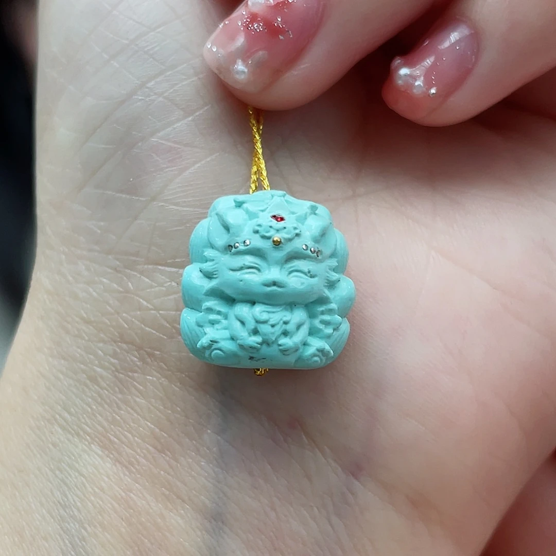 绿松石颈饰未镶嵌