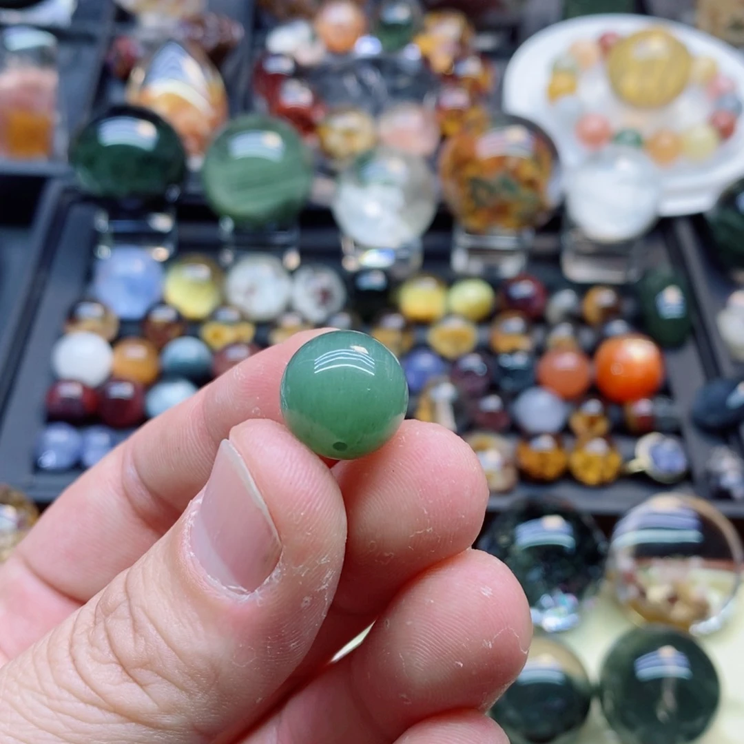 【闪购商品】水晶水晶裸石未镶嵌点**川