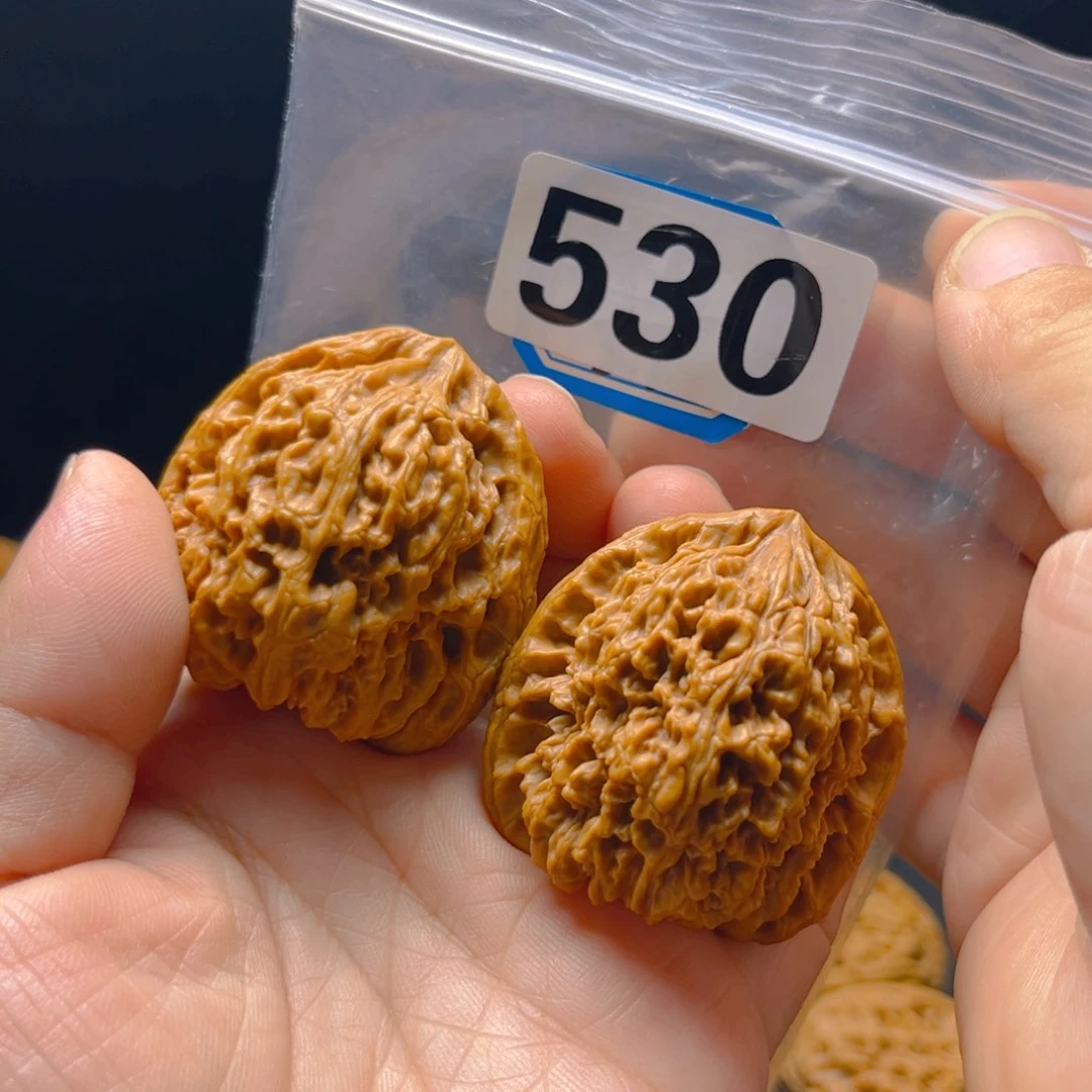 文玩核桃吊坠小*壳南疆3.9