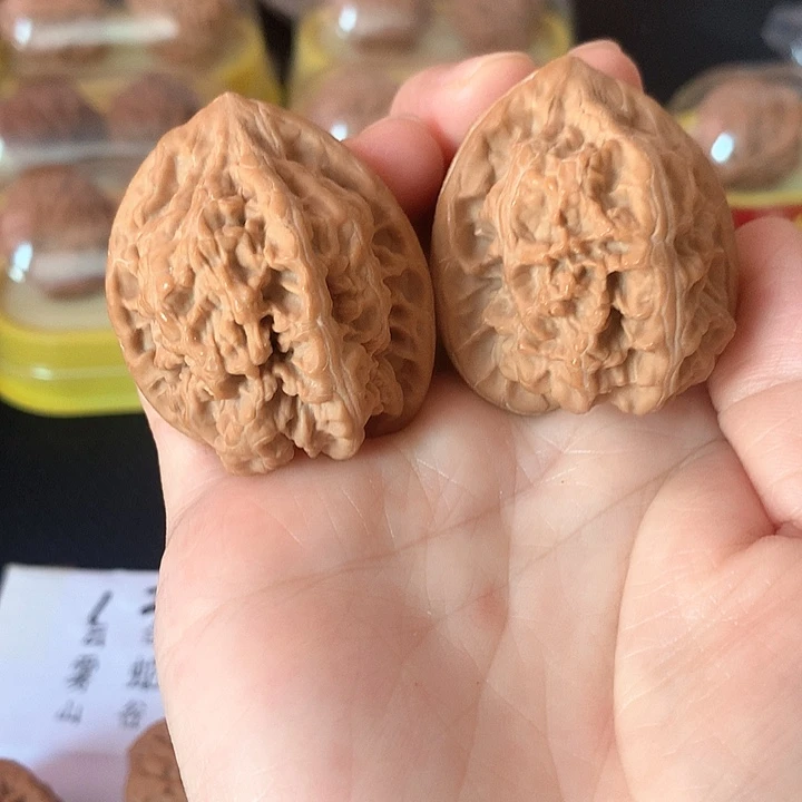 文玩核桃吊坠3.94尺马蹄