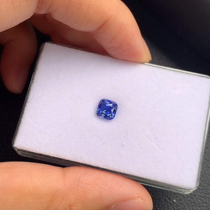 蓝宝石裸石未镶嵌无烧1.57ct