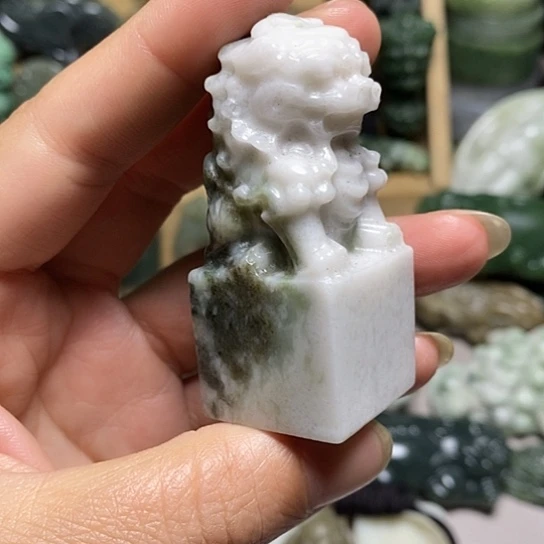 独山玉未镶嵌珠宝半成品