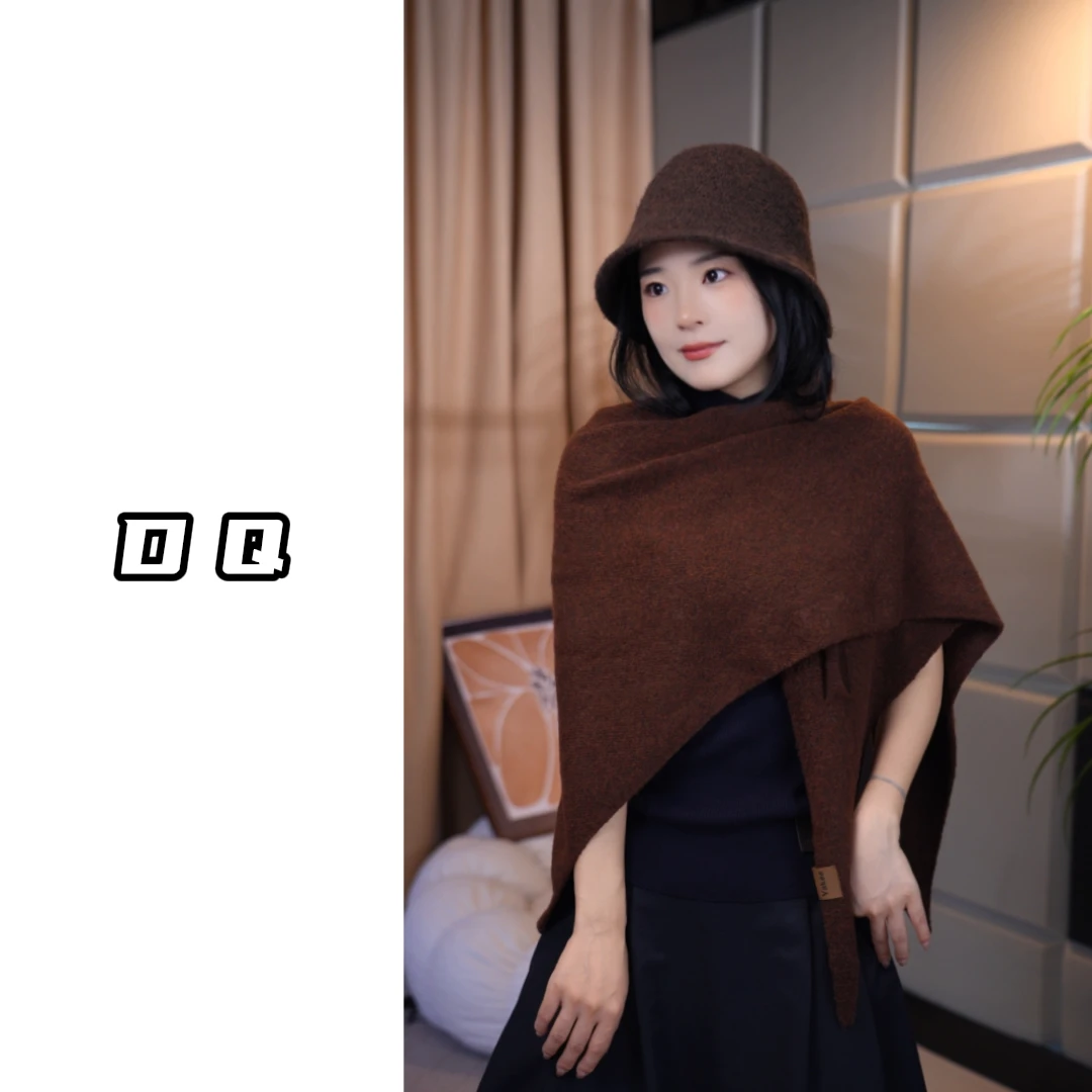 25年秋冬新款含羊毛保暖三角围巾办公室女护颈外搭大号披肩
