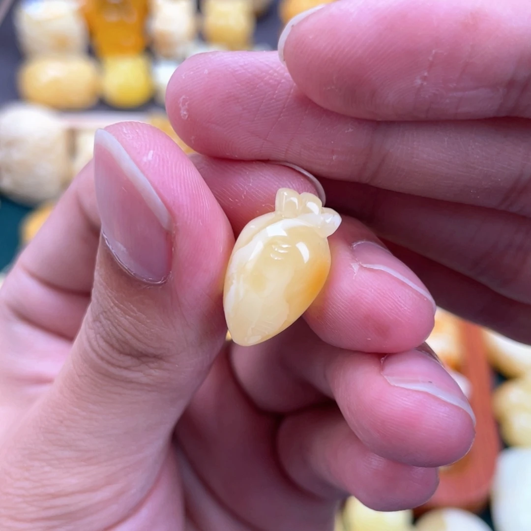 裸石琥珀未镶嵌蜜蜡