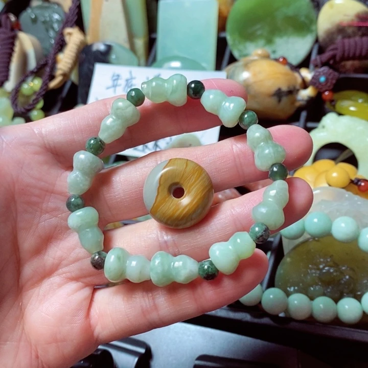 蛇纹石玉颈饰未镶嵌l**u