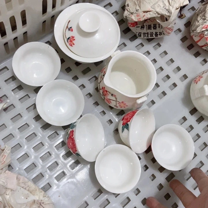 茶具微瑕，介意勿拍