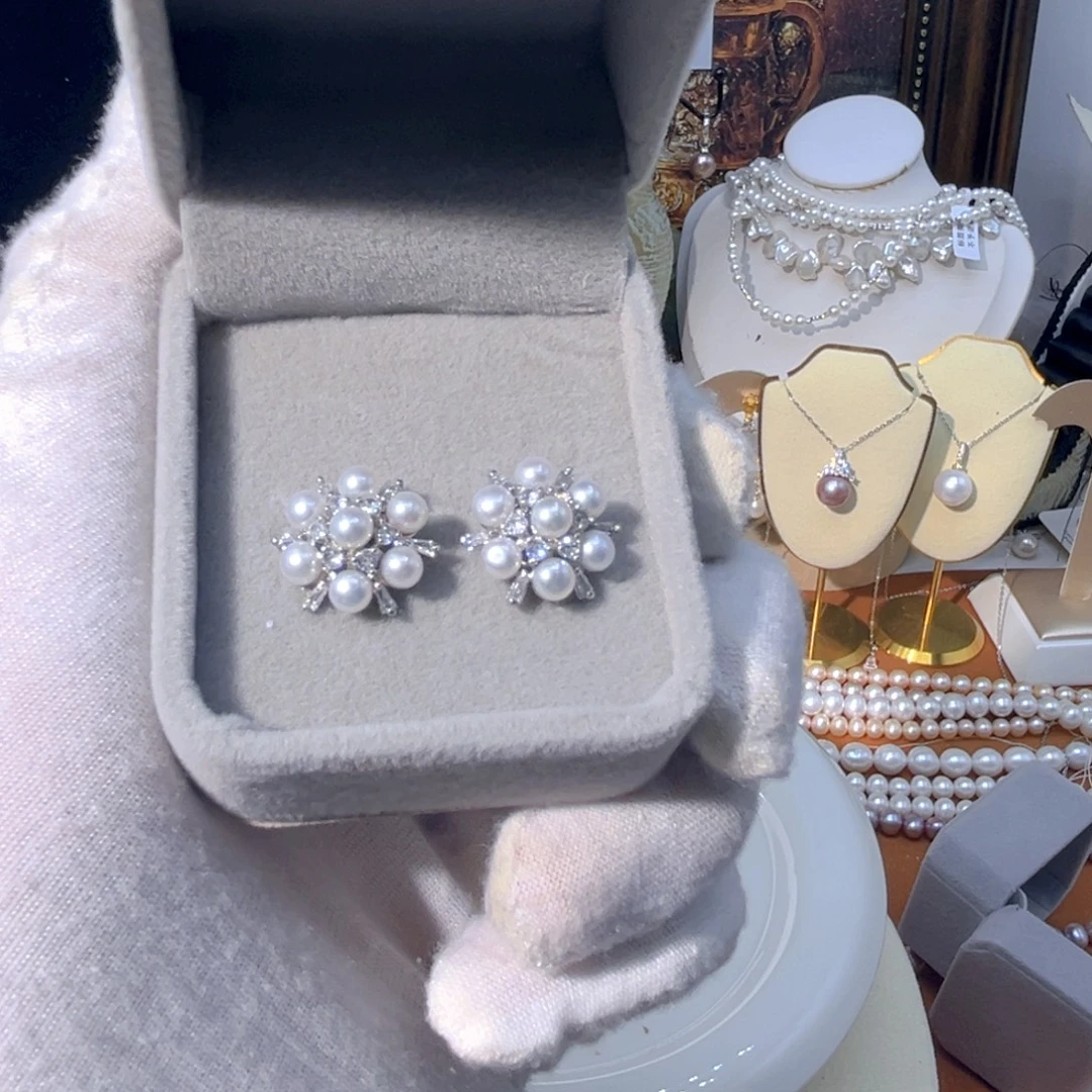 未镶嵌淡水珍珠极光雪花耳钉