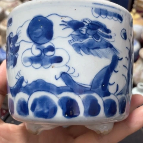 粉彩手把件鼻烟壶