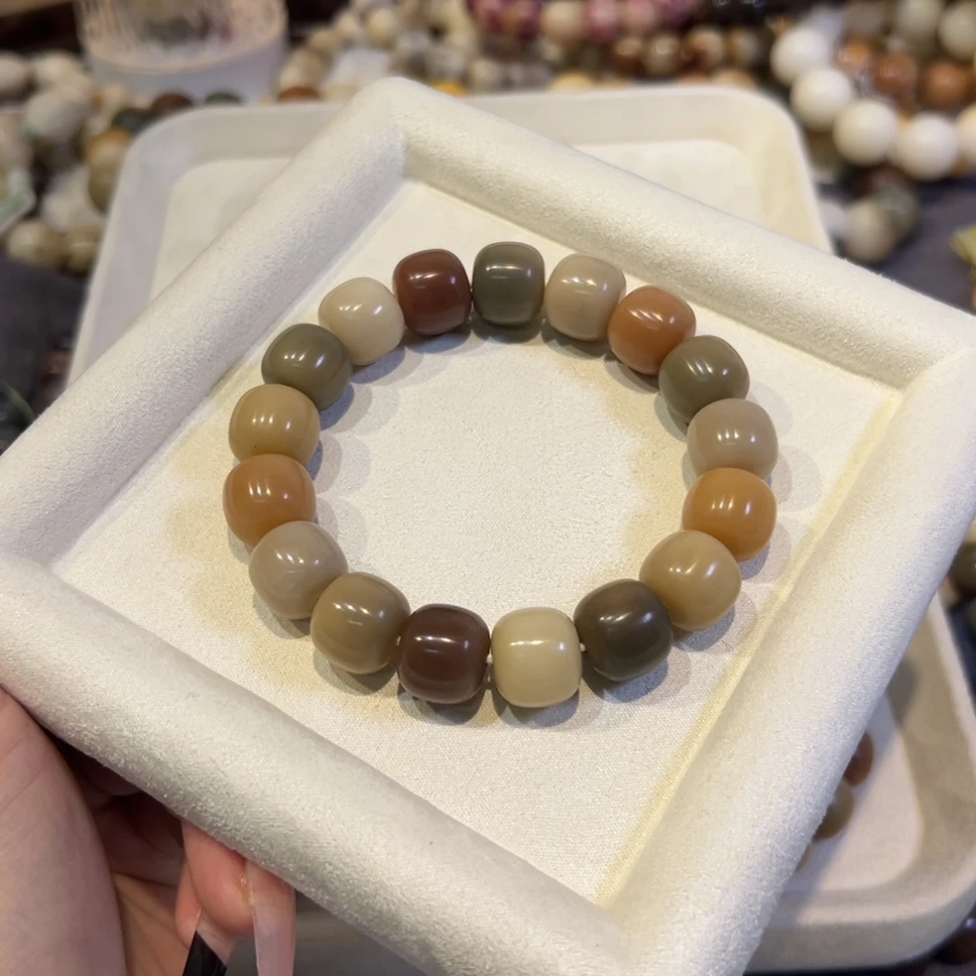 檀***嘤吊坠菩提根/象牙果051 原生态老油膏