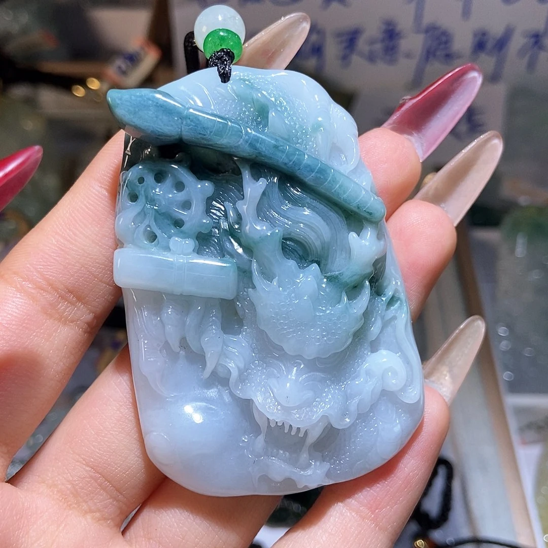 翡翠颈饰未镶嵌黑*凯天然