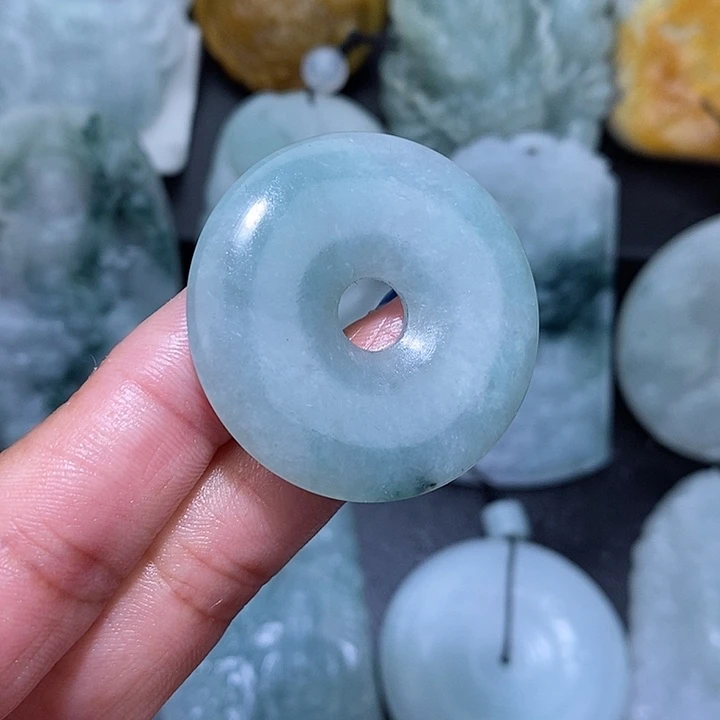 定制翡翠未镶嵌翡翠