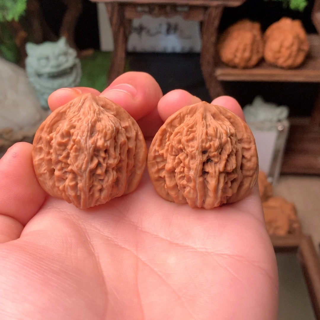 把件文玩核桃39尺寸三角四座楼