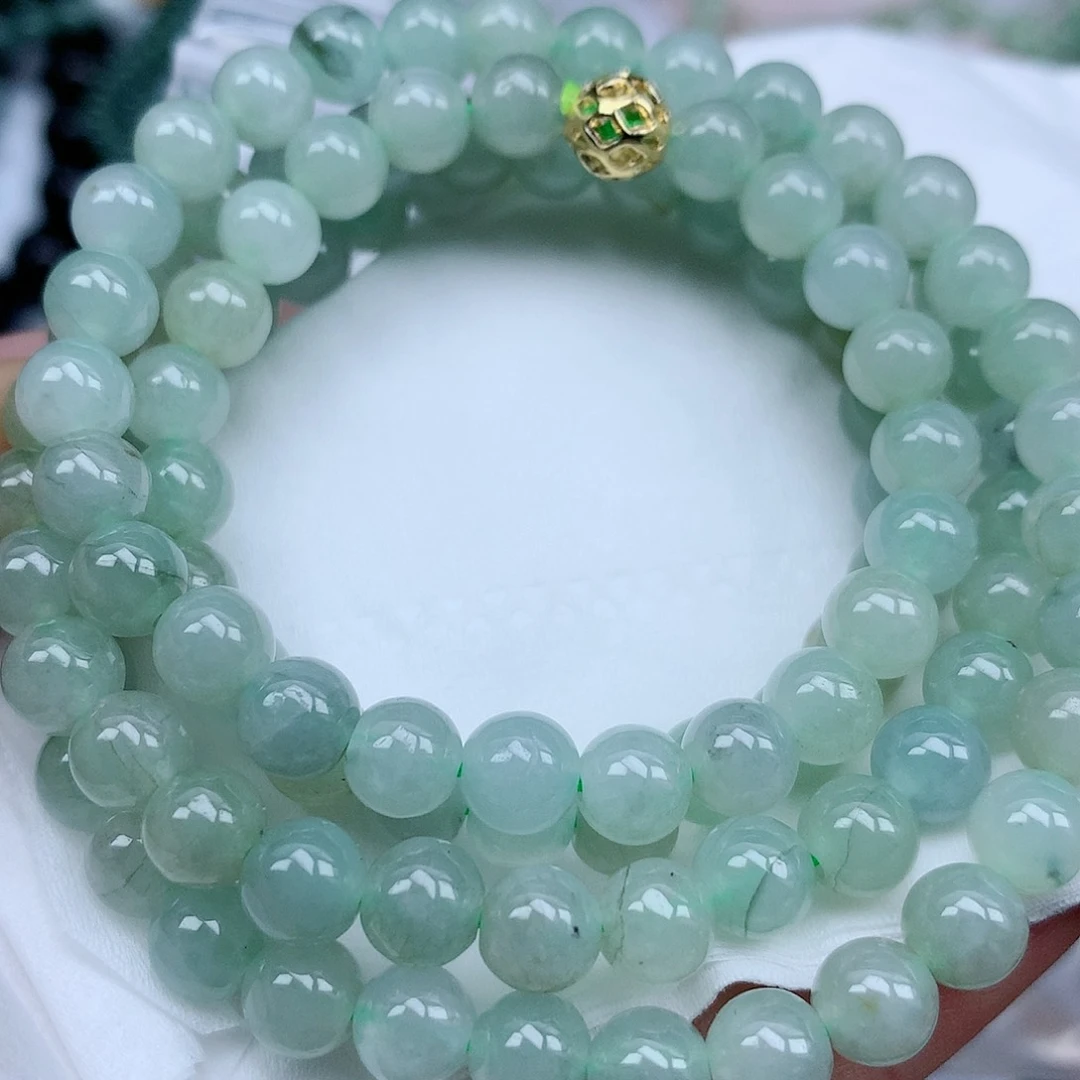 翡翠颈饰未镶嵌珠子