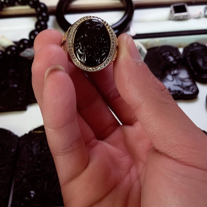 翡翠未镶嵌颈饰天然缅料A货 钢琴黑戒指