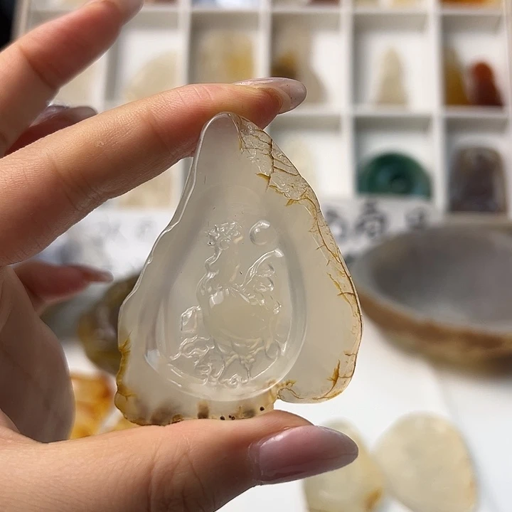 玛瑙/玉髓颈饰合金