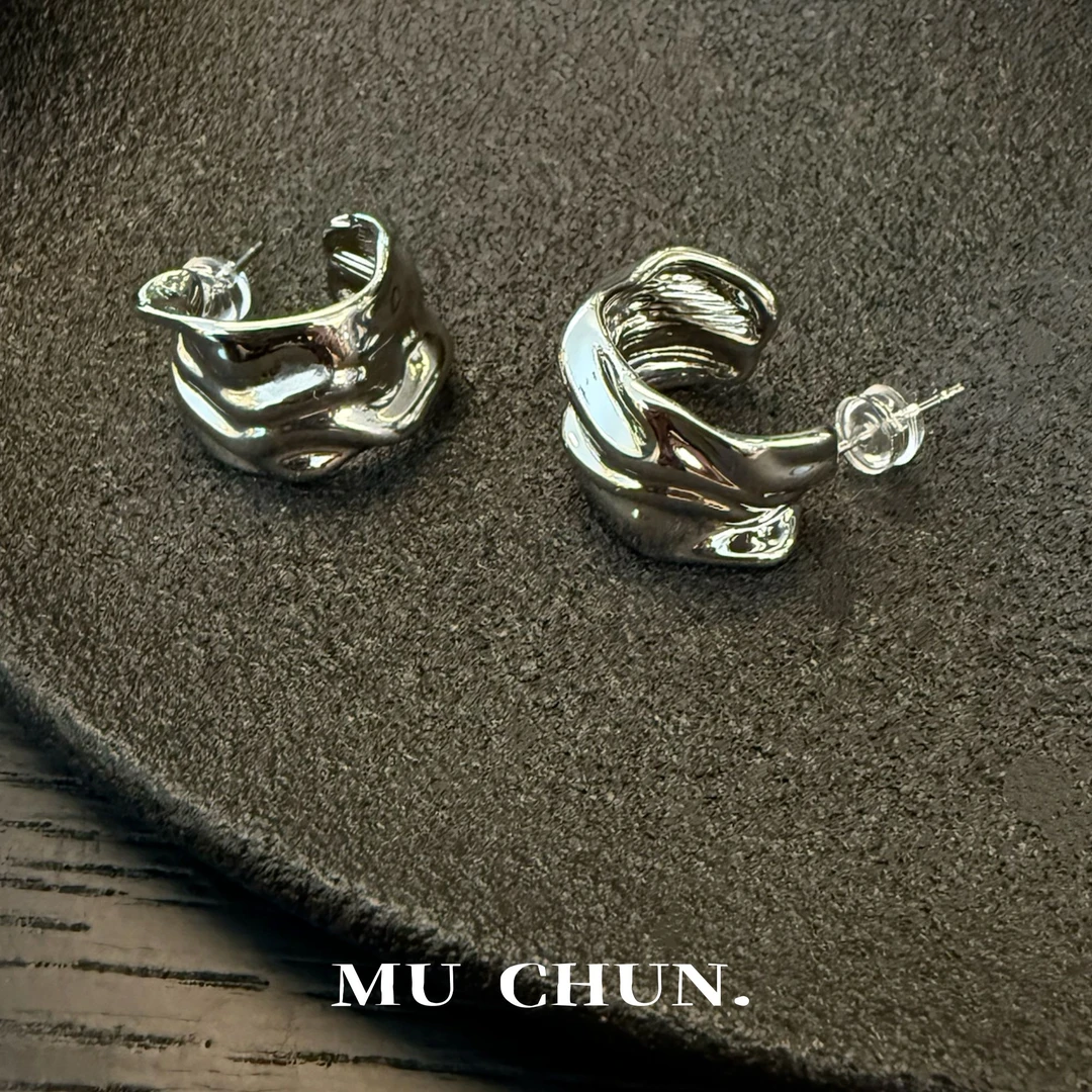 慕纯 铜合金耳饰 MUCHUN 皱面银色耳环