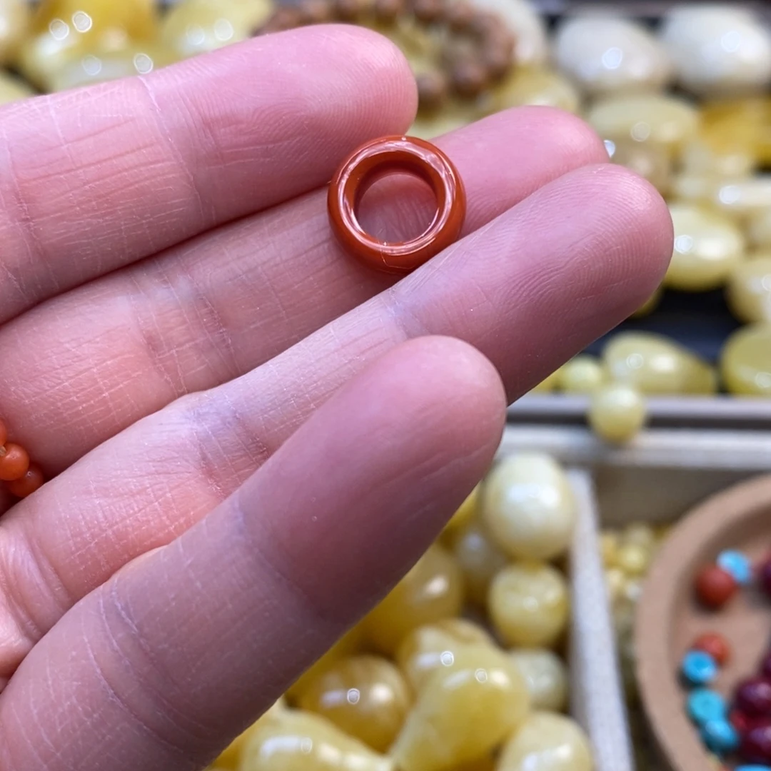 琥珀未镶嵌裸石原矿配饰