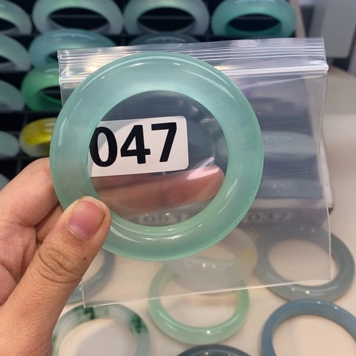 桓****玉时尚飘花圆条047