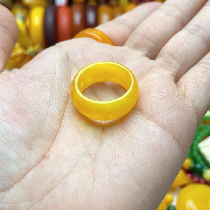 树脂制品23号黄色指环