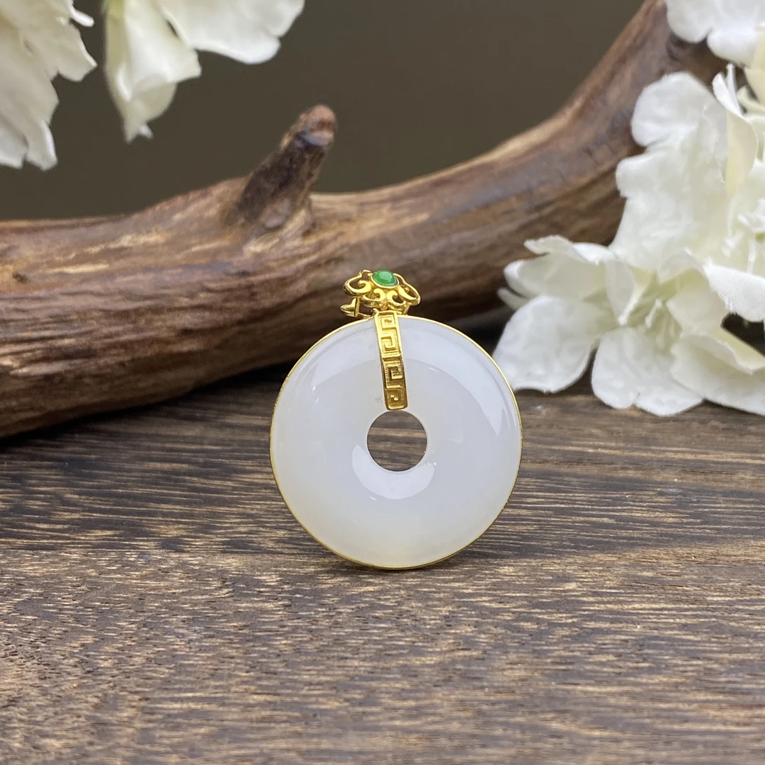 【小北好物】18K金和田玉吊坠-17QH220X247【多样性发一件】约25*25mm