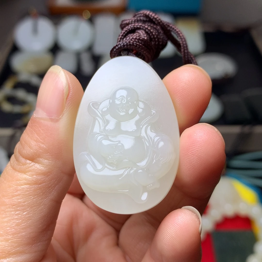 和田玉颈饰未镶嵌