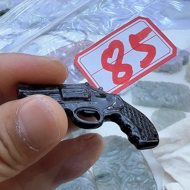 翡翠颈饰未镶嵌天然缅甸翡翠吊坠