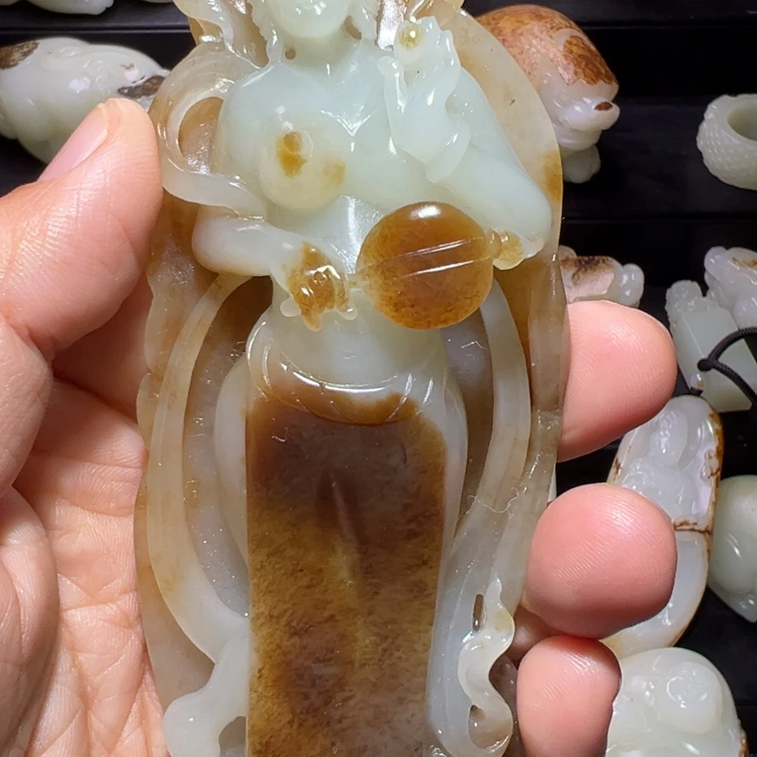 和田玉未镶嵌颈饰