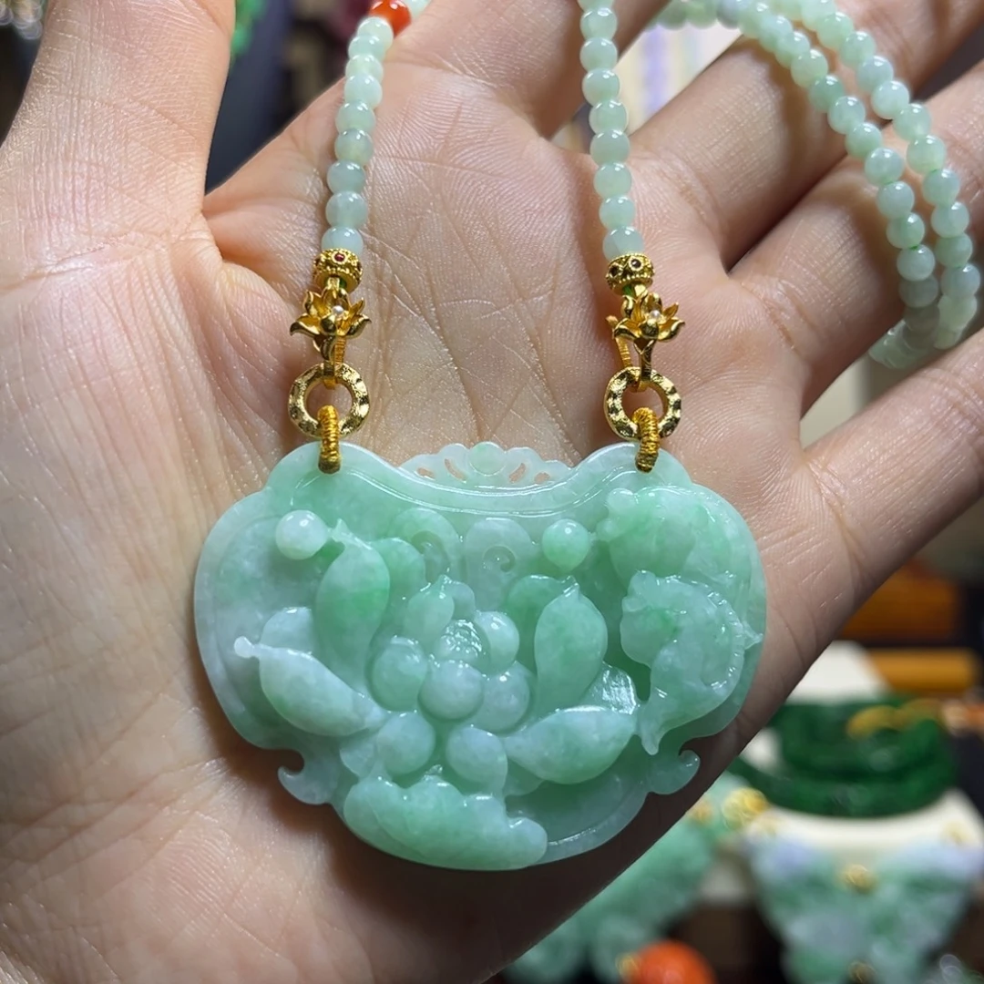 翡翠未镶嵌颈饰天然翡翠