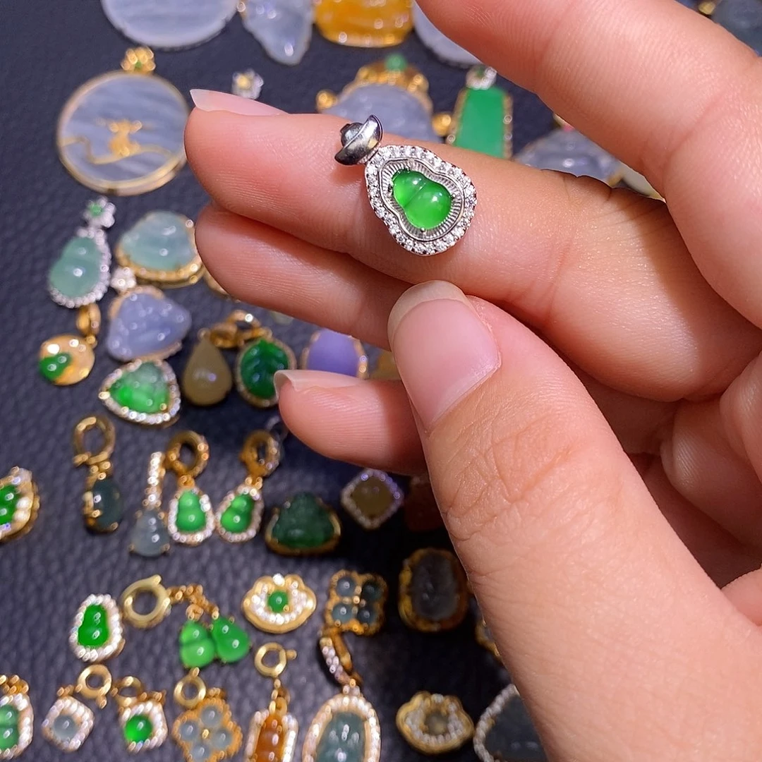 翡翠银S925镶嵌颈饰