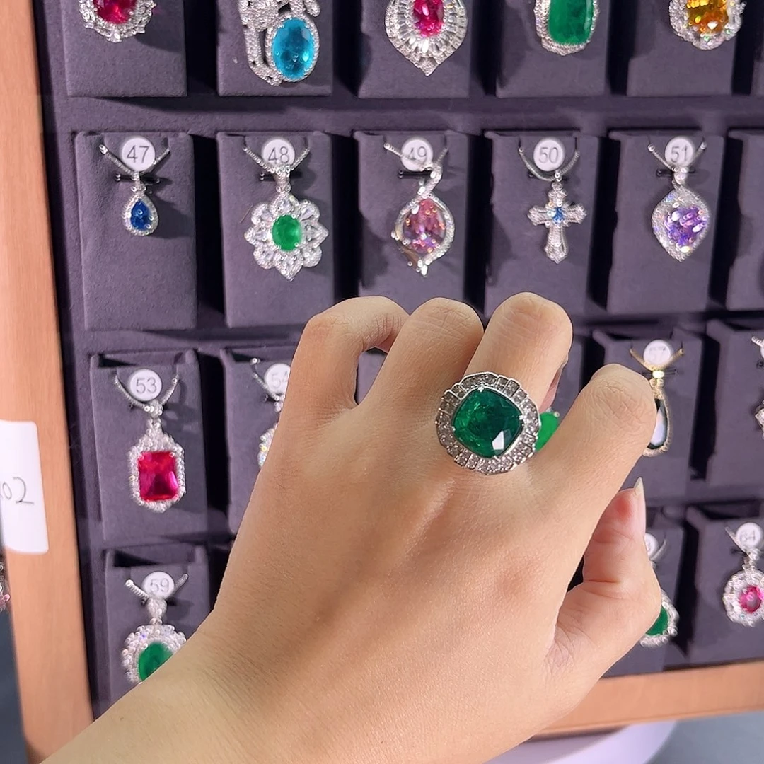 银S925镶嵌戒指祖母绿w 85