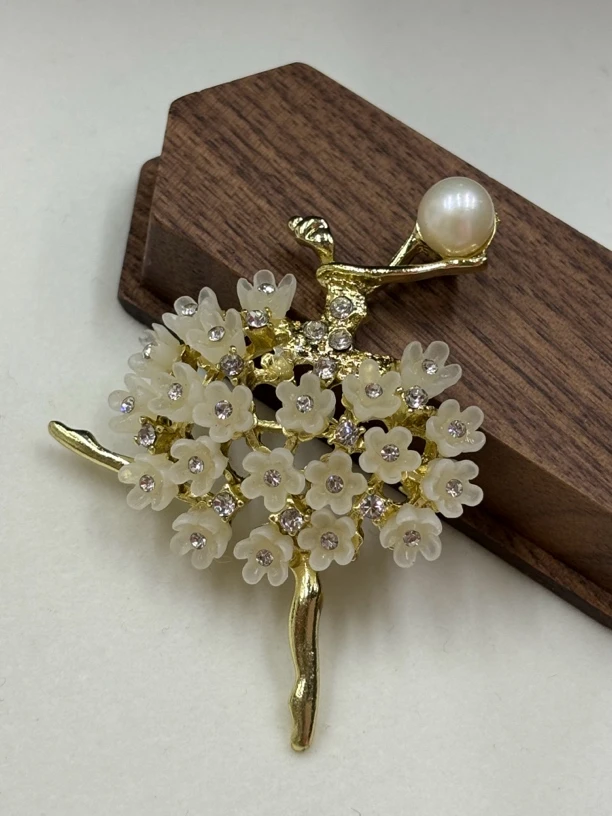 529.天然珍珠小仙女胸针发饰